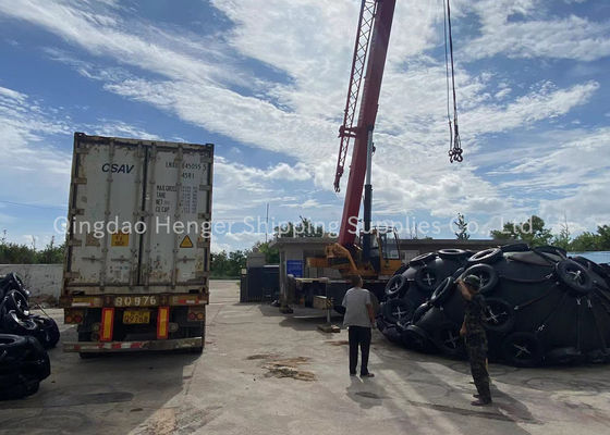 गुणवत्ता रबड़ बॉल्स के साथ नाव इन्फ्लेटेबल रबर फेंडर फैक्टरी