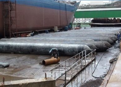 गुणवत्ता ब्लैक इन्फ्लेटेबल मरीन शिपिंग लॉन्चिंग साल्वेज रबर एयरबैग्स फैक्टरी