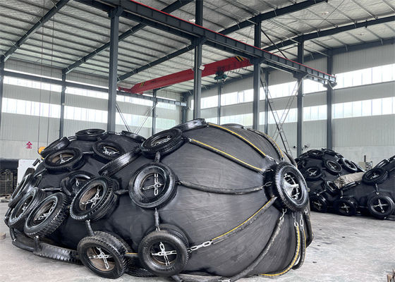 गुणवत्ता समुद्री पोत योकोहामा प्रकार नेट प्रकार वायवीय रबर फेंडर आईएसओ 17357 मानक फैक्टरी