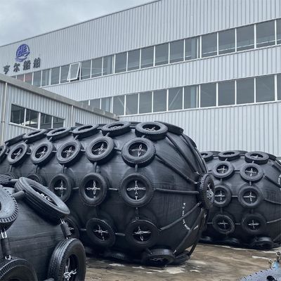 गुणवत्ता Yokohama Type Inflatable Rubber Fender 50kpa for Ship Docking फैक्टरी