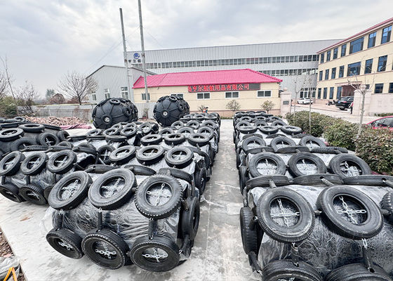 गुणवत्ता समुद्री फ्लोटिंग रंगीन बेलनाकार पॉलीयूरेथेन ईवीए समुद्री फेंडर फैक्टरी