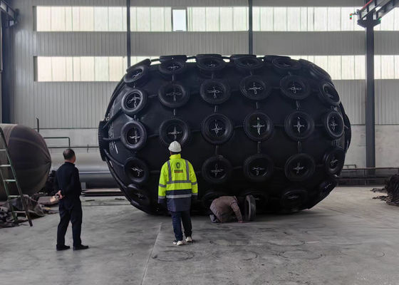 गुणवत्ता एसजीएस प्रमाणपत्र 50Kpa 80Kpa योकोहामा प्रकार का रबर वायवीय फेंडर फैक्टरी