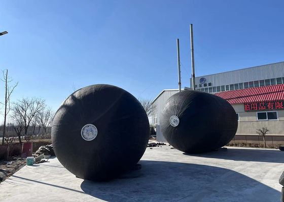 गुणवत्ता एसजीएस प्रमाणपत्र 50Kpa 80Kpa योकोहामा प्रकार का रबर वायवीय फेंडर फैक्टरी