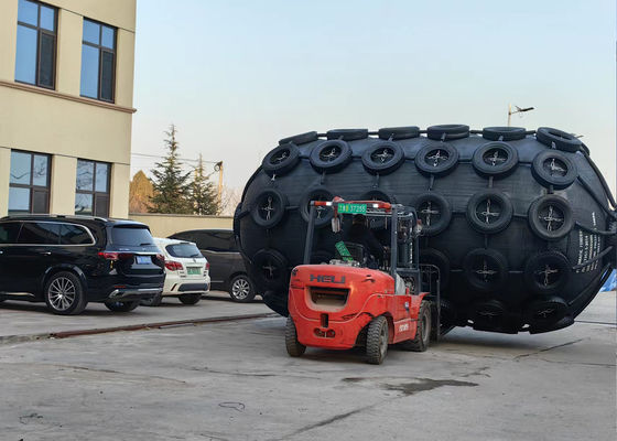 गुणवत्ता एसजीएस प्रमाणपत्र 50Kpa 80Kpa योकोहामा प्रकार का रबर वायवीय फेंडर फैक्टरी