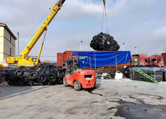 गुणवत्ता जहाज के डॉक समुद्री रबर फेंडर योकोहामा वायवीय रबर फेंडर फैक्टरी