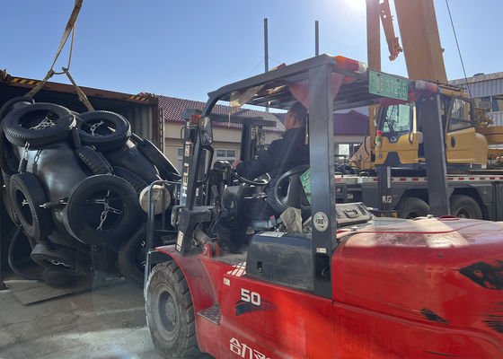 गुणवत्ता जहाज के डॉक समुद्री रबर फेंडर योकोहामा वायवीय रबर फेंडर फैक्टरी