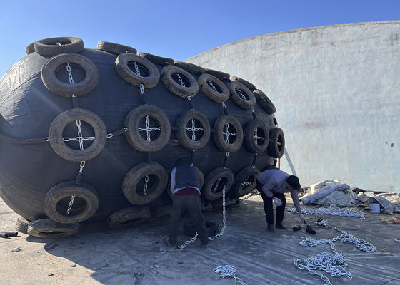 गुणवत्ता वाष्पजन्य समुद्री फेंडर योकोहामा चेन नेट के साथ प्राकृतिक रबर के inflatable फेंडर फैक्टरी