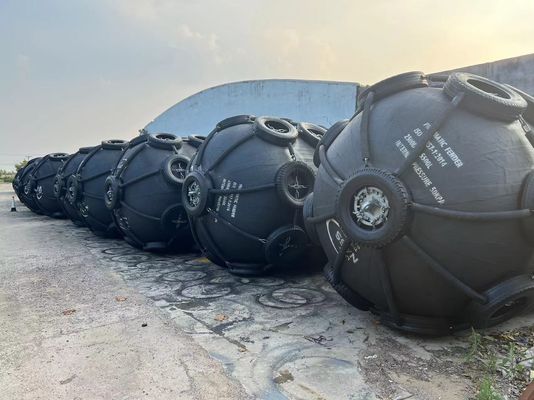 गुणवत्ता प्रमाण पत्र के साथ 50/80kpa वायवीय रबर फेंडर फैक्टरी