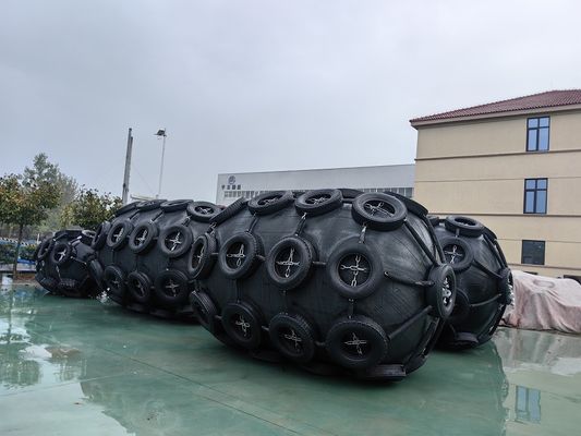 गुणवत्ता Rubber Pneumatic Marine Fender Protection for Pressure Situations कारखाना