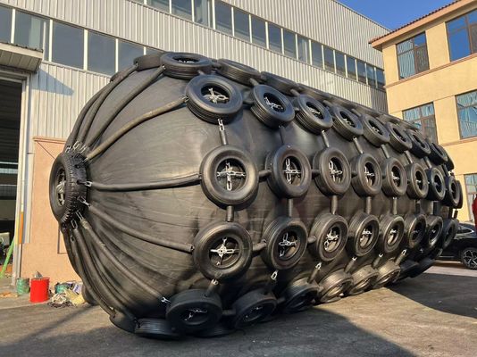 गुणवत्ता प्रदर्शन काली रबर सिलेंडर वायवीय जहाज डॉकिंग फेंडर फैक्टरी