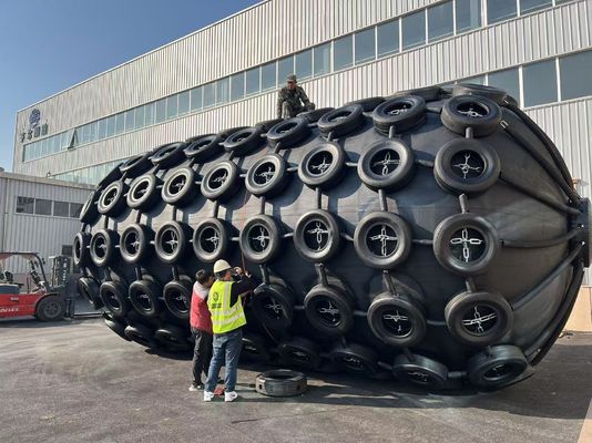 गुणवत्ता नौकाओं के लिए वाटरफ्रंट सुरक्षा वायवीय फेंडर, व्यास 0.5m-4.5m फैक्टरी