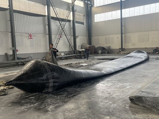 गुणवत्ता Inflatable Barge Docking Airbag Pressure Range 0.2-0.4Mpa Provide Safe Protection During Barge Mooring Docking फैक्टरी