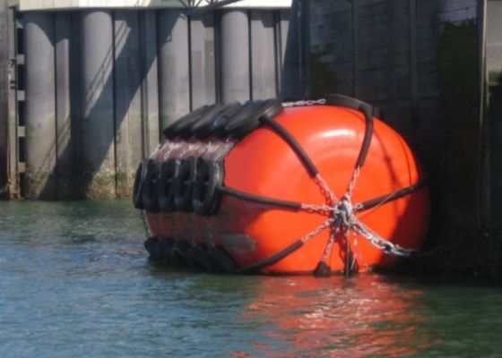 गुणवत्ता High Elasticity Anti-Leakage Aging Resistance EVA Foam Filled Fender for Marine Applications फैक्टरी