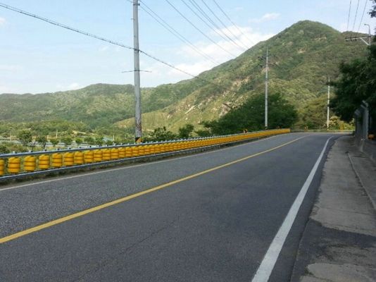 गुणवत्ता पोर्टेबल मूवबल गार्ड रेल सुरक्षा रोलिंग बैरियर एंटी - अल्ट्रावाइलेट एजिंग फैक्टरी