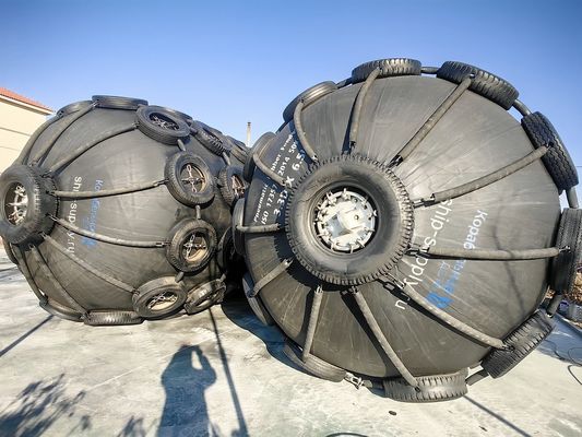 गुणवत्ता आंतरिक दबाव 50/80Kpa वायवीय समुद्री फेंडर्स आरंभिक दबाव 50Kpa विक्षेपण 60% फैक्टरी