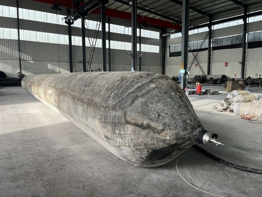 गुणवत्ता 4 से 24 मीटर की लंबाई के साथ Henger Marine Rubber Airbag और जहाज लॉन्चिंग के लिए BV CCS ABS LR प्रमाणन फैक्टरी