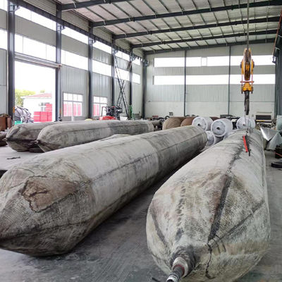 गुणवत्ता समुद्री डॉक परिवहन के लिए भारी शुल्क के inflatable समुद्री रबर एयरबैग फैक्टरी