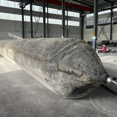 गुणवत्ता अति टिकाऊ समुद्री रबर एयरबैग भारी भारों के साथ जहाजों के संचालन के लिए लचीले समाधान फैक्टरी