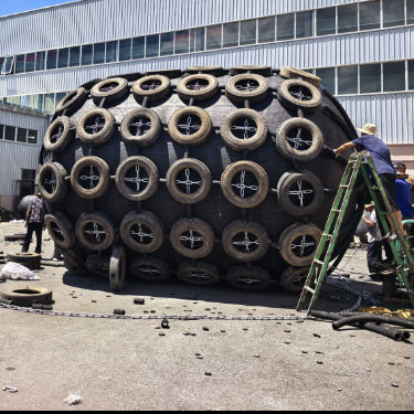 गुणवत्ता नावों और नौकाओं के लिए प्रीमियम मरीन रबर फेंडर, दुनिया भर में फैक्टरी