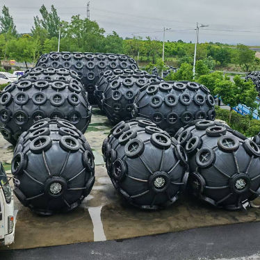 गुणवत्ता हेंगर न्यूमेटिक रबर फेंडर: सभी परिदृश्यों में सुरक्षित, टिकाऊ और कुशल फैक्टरी