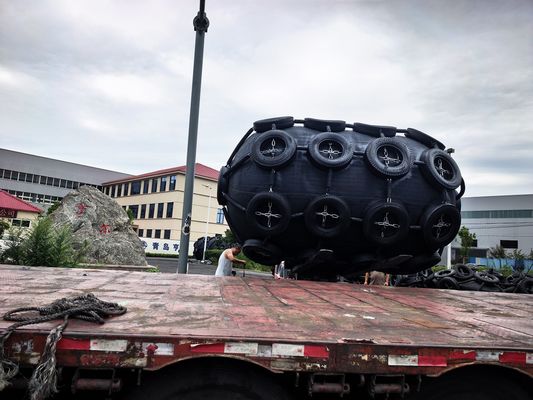 गुणवत्ता समुद्री डॉकिंग के लिए बीवी प्रमाणित वायवीय रबर फेंडर फैक्टरी