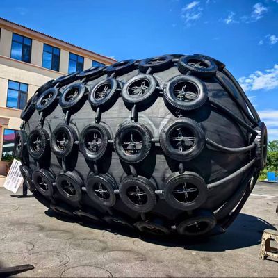 गुणवत्ता समुद्री परिचालन के लिए सीसीएस बीवी प्रमाणन के साथ सफेद वायवीय रबर फेंडर फैक्टरी