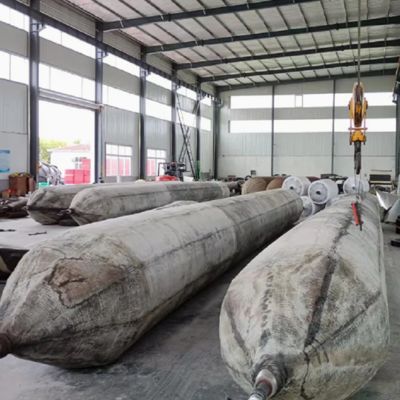 गुणवत्ता ईवीए के साथ स्टील मोरिंग बोय कस्टम आकार और रंग भरने फैक्टरी