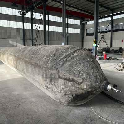 गुणवत्ता Marine Rubber Airbag with Aramid Cord Reinforcement for Heavy Ship Launching in 0.8-3 M Diameter and 4-25 M Length कारखाना