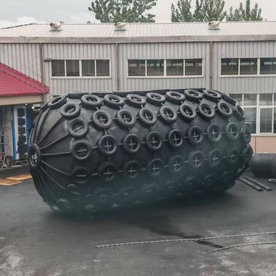 गुणवत्ता CCS/BV/LR/DNV Certified High-Quality Black Pneumatic Rubber Fender – Ideal for STS/STD Marine Operations फैक्टरी