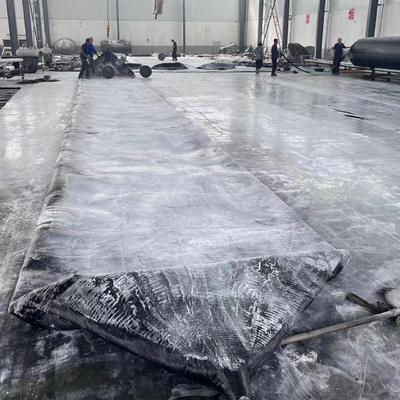 गुणवत्ता सीबी टी 3837 समुद्री जहाजों के हैंडलिंग और डॉकिंग के लिए टिकाऊ समर्थन प्रदान करने वाले 4 से 12 परतों वाले समुद्री रबर एयरबैग फैक्टरी