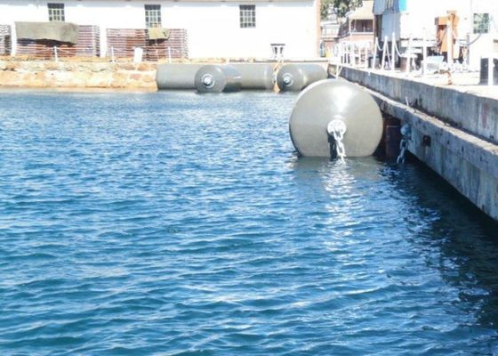 गुणवत्ता ISO17357 अनुपालन और अनुकूलित आकार के साथ उच्च गुणवत्ता वाले फोम से भरे फेंडर 0.5-4.8 मीटर व्यास से फैक्टरी