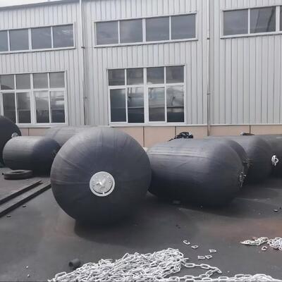 गुणवत्ता Pneumatic Rubber Fender For Marine Service कारखाना