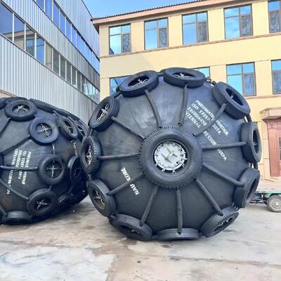 गुणवत्ता Initial Internal Pressure 80kpa Marine Fender Net Type Ideal For Marine Vessel Impact Absorption Dock Safety Systems फैक्टरी