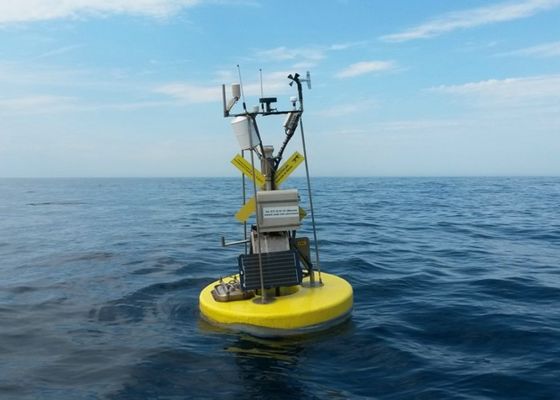 गुणवत्ता नदी एड्स नेविगेशन समुद्री नौसेना Buoys उज्ज्वल रंग पर्यावरण दोस्ताना फैक्टरी