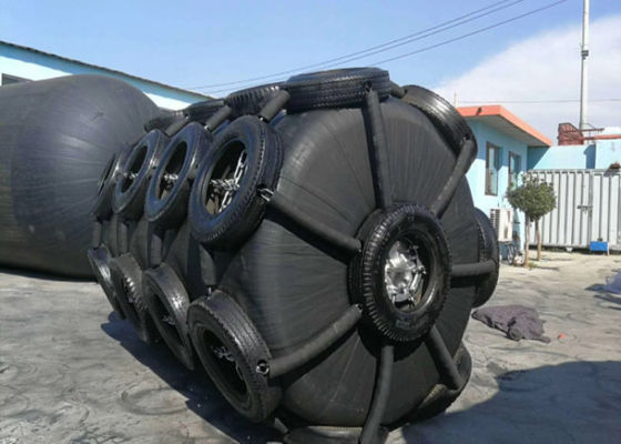 गुणवत्ता Low Maintenance Required UV Resistant And Corrosion Resistant Foam Filled Fender with High Energy Absorption Capacity for Marine Floating Fender कारखाना