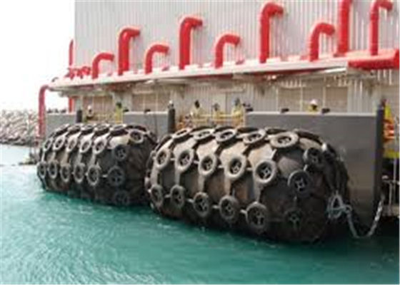 गुणवत्ता 1700X3000MM चेन टायर 80Kpa वायवीय रबर फेंडर फैक्टरी