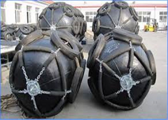 गुणवत्ता 1700X3000MM चेन टायर 80Kpa वायवीय रबर फेंडर फैक्टरी