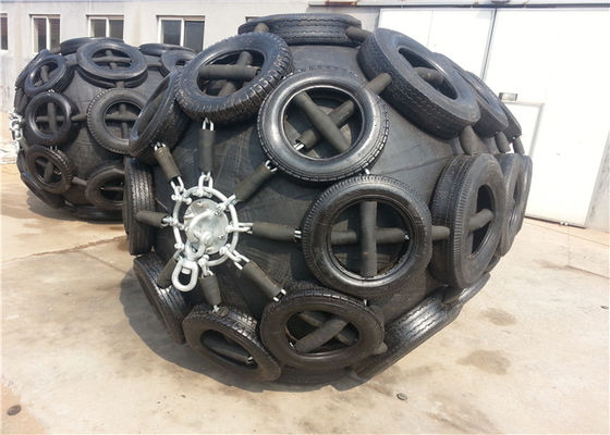 गुणवत्ता आईएसओ17357 के अनुरूप 24 महीने की शेल्फ लाइफ और जहाज फेंडर अनुप्रयोगों के लिए अनुकूलित आकार के साथ वायवीय रबर फेंडर फैक्टरी