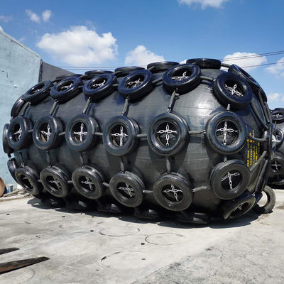 गुणवत्ता आईएसओ 17357 स्टैंडर्ड न्यूमेटिक रबर फेंडर स्लिंग टाइप योकोहामा फेंडर फैक्टरी