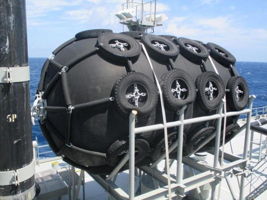 गुणवत्ता 50 केपीए / 80 केपीए समुद्री रबड़ फेंडर आईएसओ योकोहामा फेंडर फैक्टरी