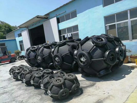 गुणवत्ता 50 केपीए / 80 केपीए आईएसओ 17357 प्रमाणित वायवीय रबड़ फेंडर योकोहामा प्रकार: फैक्टरी