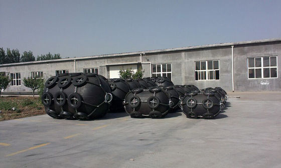 गुणवत्ता प्राकृतिक रबड़ फ्लोटिंग इन्फ्लैटेबल समुद्री फेंडर वायवीय प्रकार फेंडर योकोहामा फैक्टरी