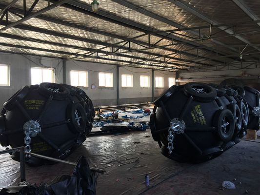 गुणवत्ता वायवीय रबड़ समुद्री डॉक बंपर फेंडर विरोधी टक्कर फैक्टरी