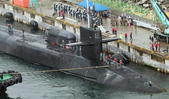 गुणवत्ता टाइप हाइड्रो न्यूमेटिक टाइप फेंडर नेवल शिप न्यूमेटिक रबर फेंडर चेन टायर फैक्टरी