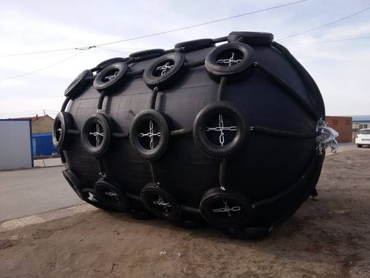 गुणवत्ता रस्सी जाल फ्लोटिंग वायवीय रबड़ फेंडर वायवीय समुद्री फेंडर डी प्रकार फेंडर फैक्टरी