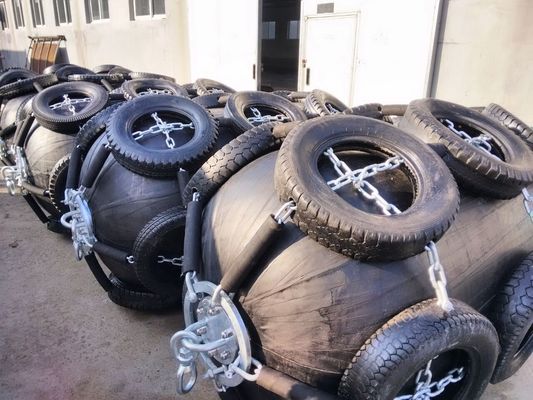 गुणवत्ता चेन नेट के साथ इन्फ्लेटेबल फ्लोटिंग योकोहामा न्यूमेटिक मरीन रबर फेंडर फैक्टरी