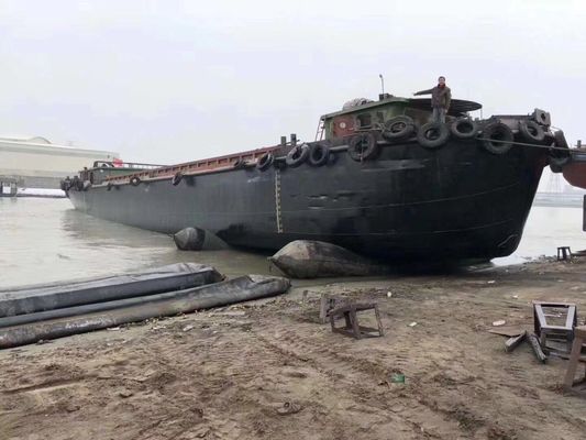 गुणवत्ता नाव के लिए 1.5 * 20 मीटर समुद्री रबर एयरबैग 0.05MPa-0.17MPa फैक्टरी
