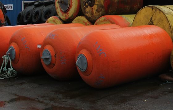 गुणवत्ता Custom Manufacturing ISO 17357 Standard Foam Filled Fender with 0.5 M~4.8 M Diameter for Marine Applications फैक्टरी