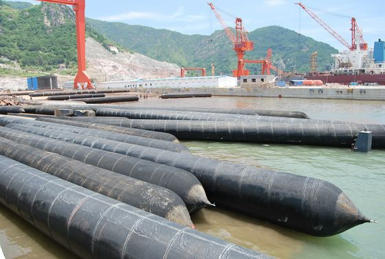 गुणवत्ता अनुकूलन आकार 4-14 परतें बोट शिप लॉन्चिंग एयरबैग समुद्री जहाज एयरबैग फैक्टरी