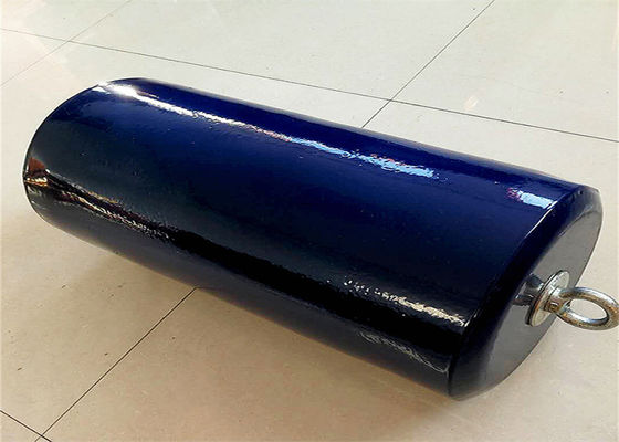 गुणवत्ता ISO17357 Standard Foam Filled Fender with Polyethylene Outer Shell and Closed-cell Foam Core for Durable Impact Protection कारखाना